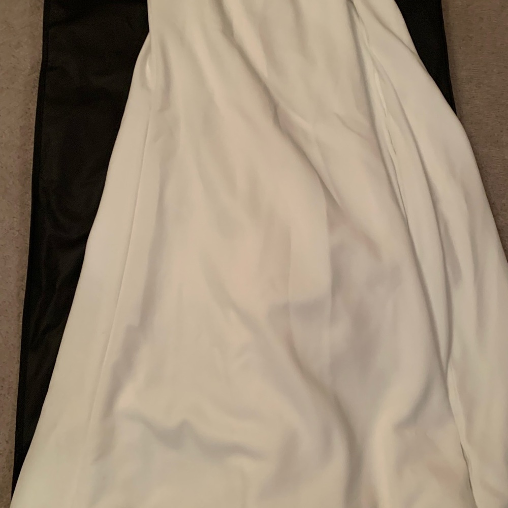 Jovani White Gown size 8 style number 09045 - Picture 4 of 16